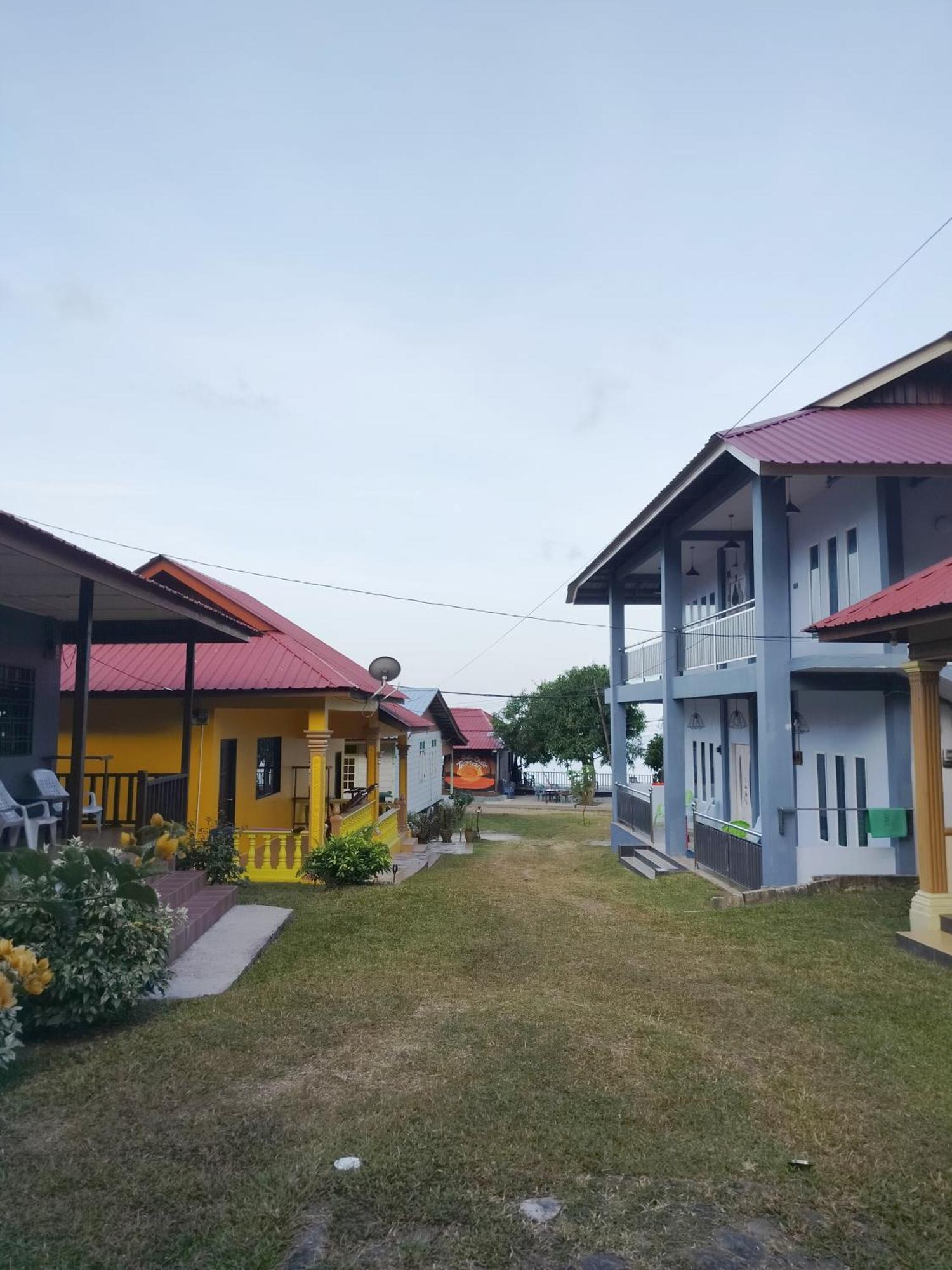 Villa Restu Chalet à Kampong Ayer Batang Extérieur photo